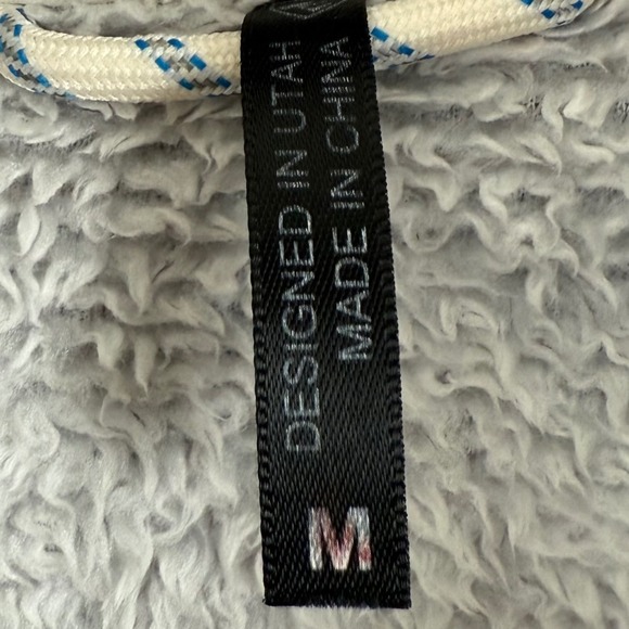 Kuhl Alto Flight Fleece hooded jacket Women's M Gray‎ Thumb holes outdoor Hiking - Picture 9 of 11